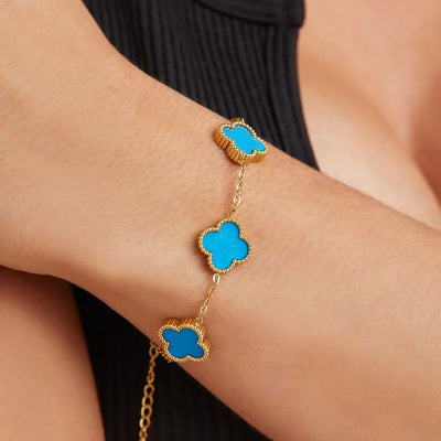 Clover Detail Bracelet In Blue And Gold